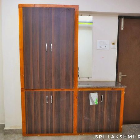 Sri Lakshmi Residency Ξενοδοχείο Τιρουπάτι Εξωτερικό φωτογραφία