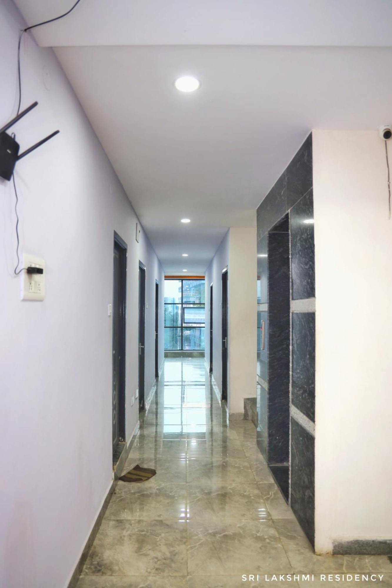 Sri Lakshmi Residency Ξενοδοχείο Τιρουπάτι Εξωτερικό φωτογραφία