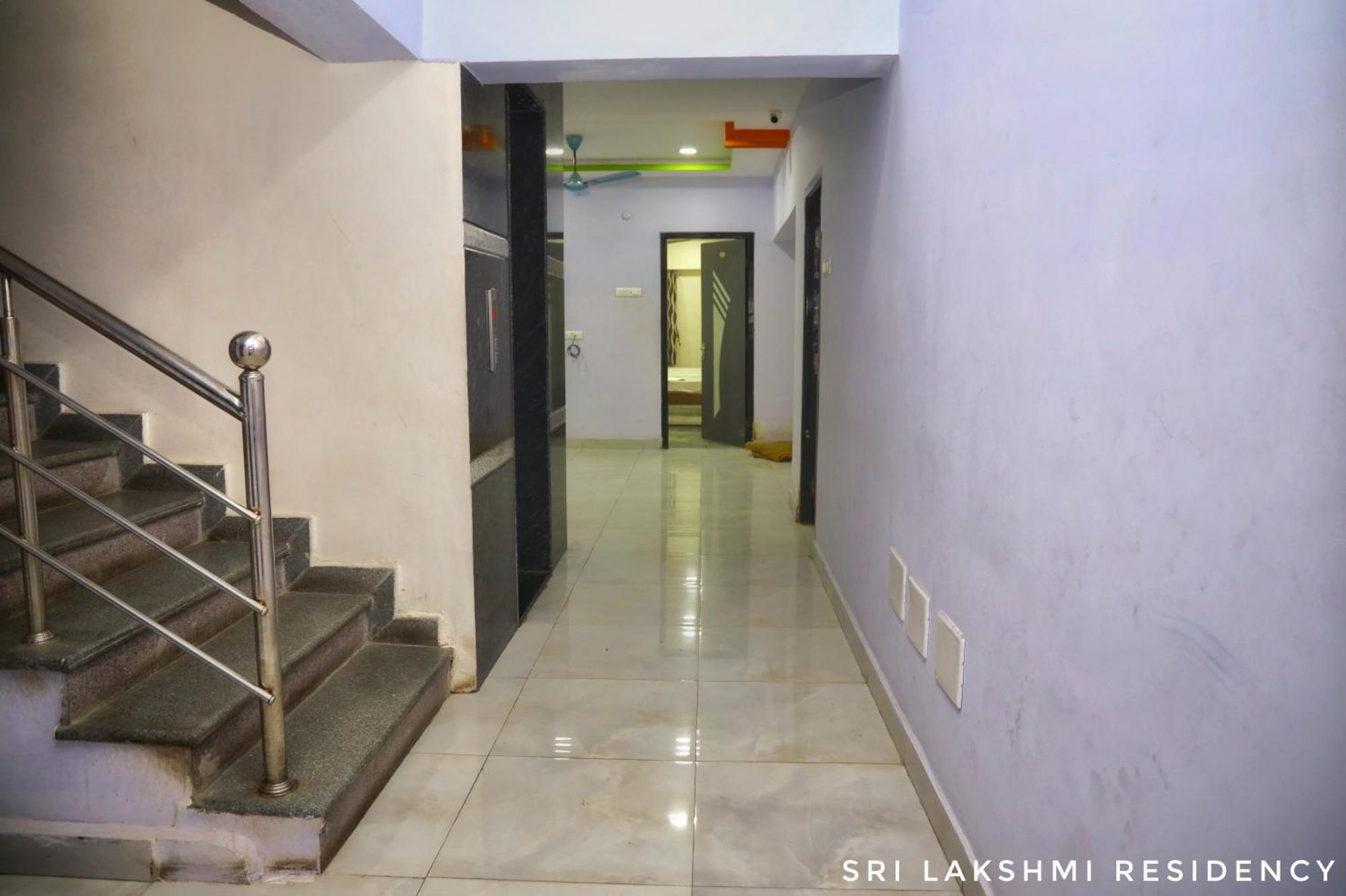 Sri Lakshmi Residency Ξενοδοχείο Τιρουπάτι Εξωτερικό φωτογραφία
