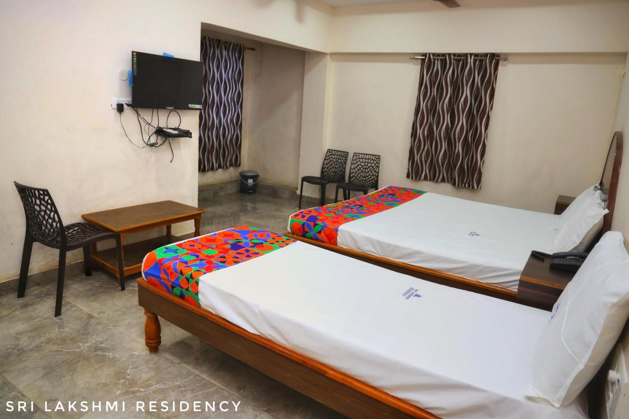 Sri Lakshmi Residency Ξενοδοχείο Τιρουπάτι Εξωτερικό φωτογραφία